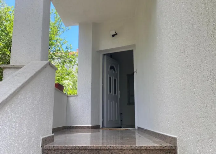 Sekki Konukevi Krk Town